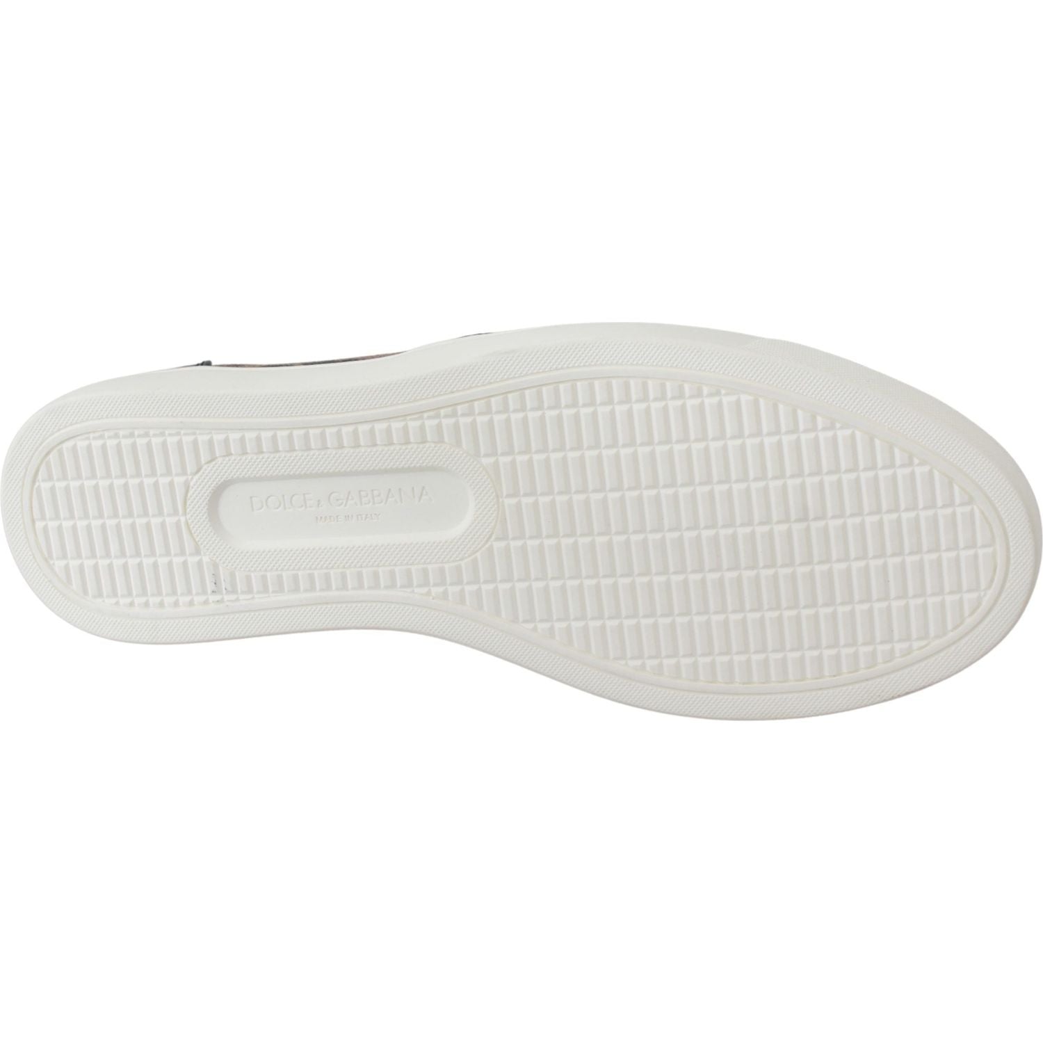 优雅豹纹乐福鞋，彰显精致风格