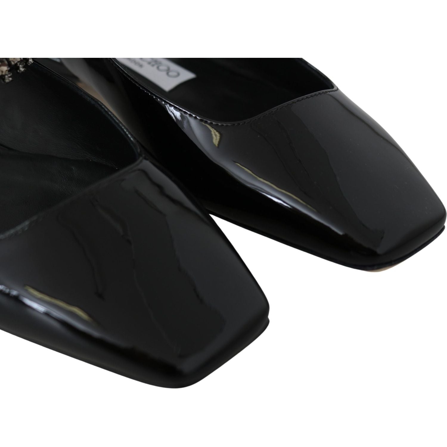 带水晶装饰的优雅黑色漆皮平底鞋