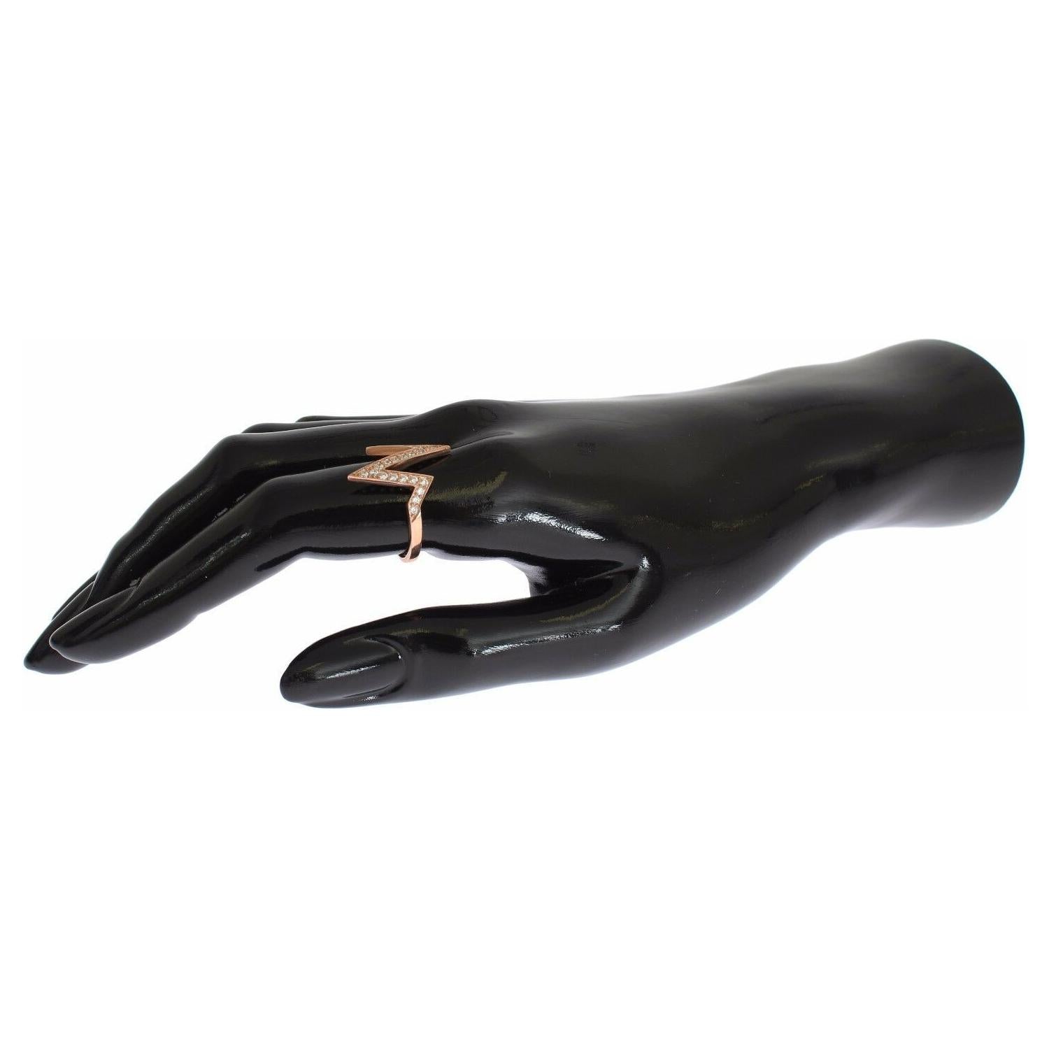 优雅粉红水晶镶嵌银戒指