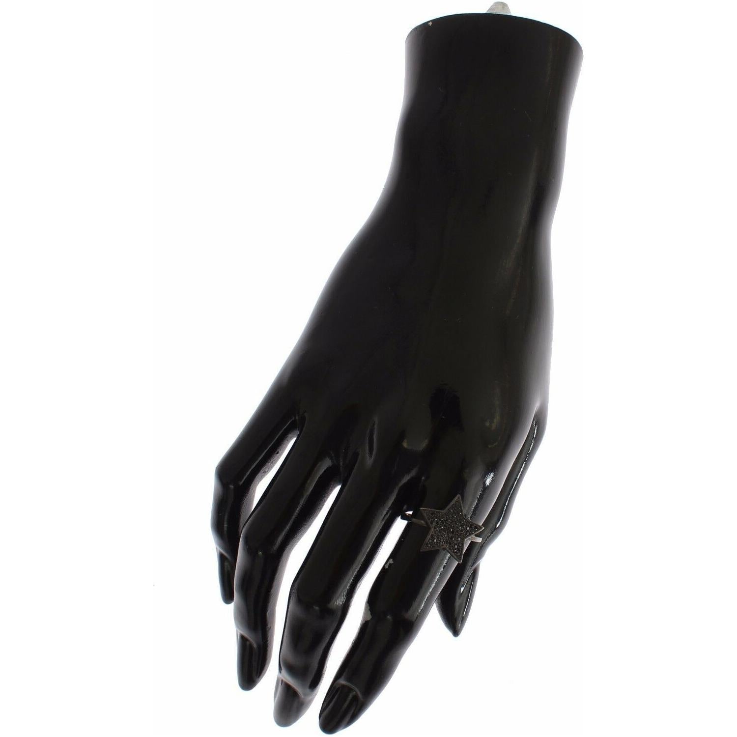 精致纯银 CZ 水晶戒指