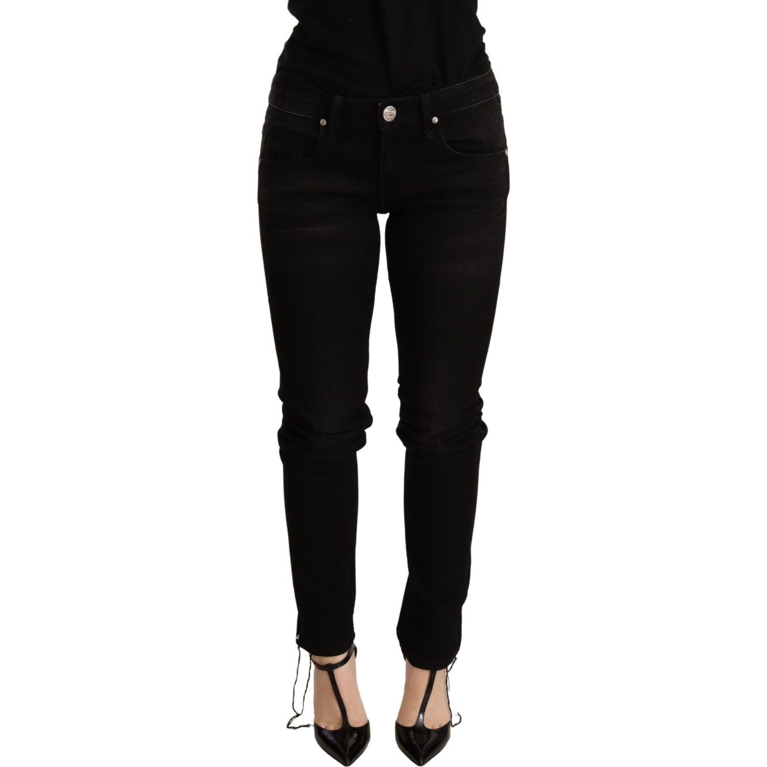 بنطلون جينز أسود أنيق بقصّة Slim Fit من Acht