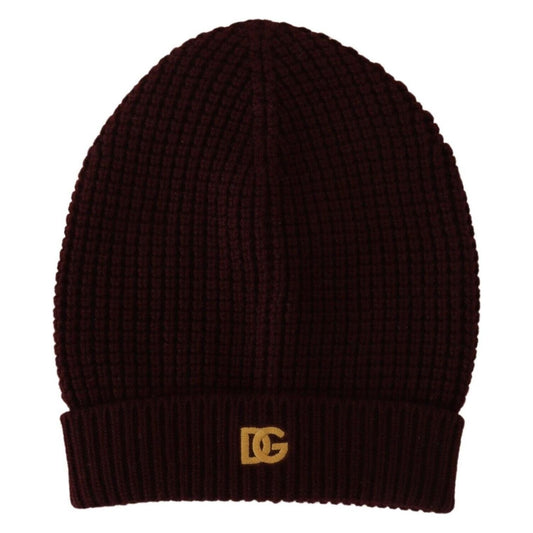 Elegant Cashmere Knit Beanie in Dark Red