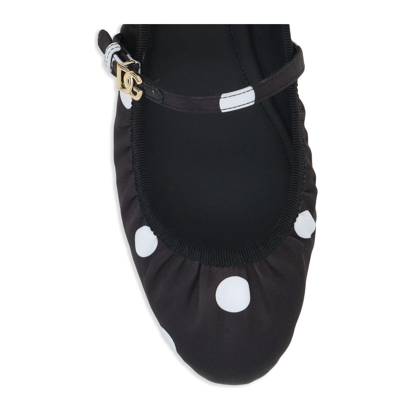 Dolce & Gabbana Flat shoes Black