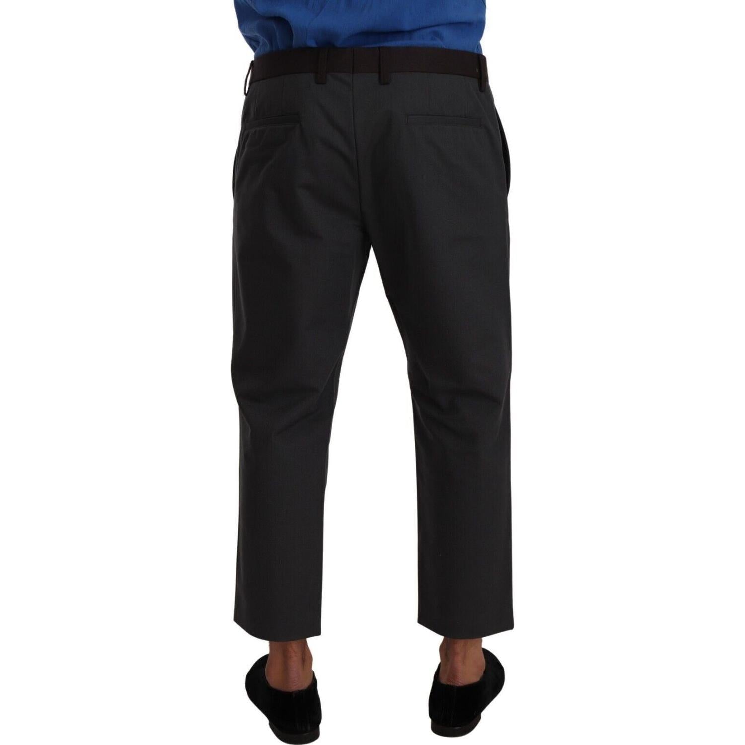 灰色和波尔多色调的优雅七分裤