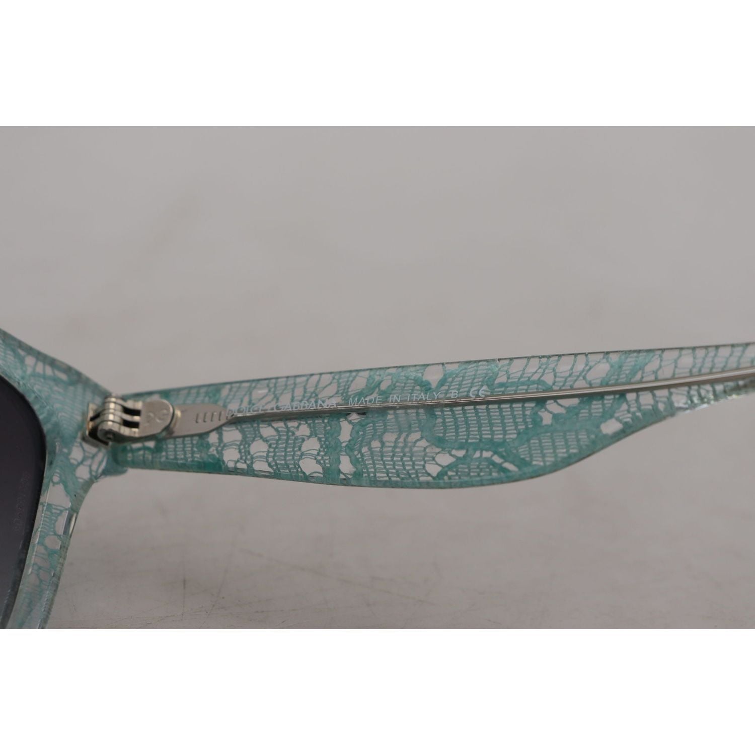 优雅的西西里蕾丝设计师太阳镜