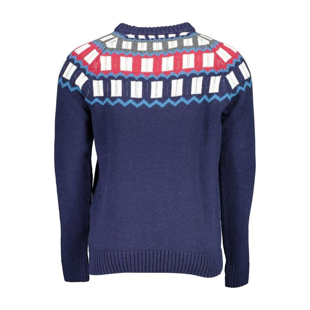 Gant Chic Crew Neck Sweater with Contrast Details Gant