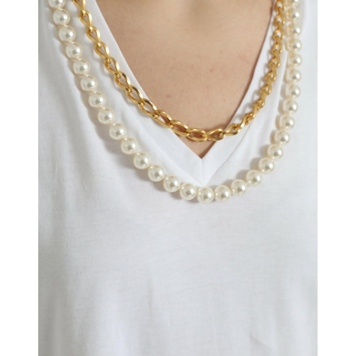 Dolce & Gabbana Elegant White Cotton Tee with Necklace Detail Dolce & Gabbana