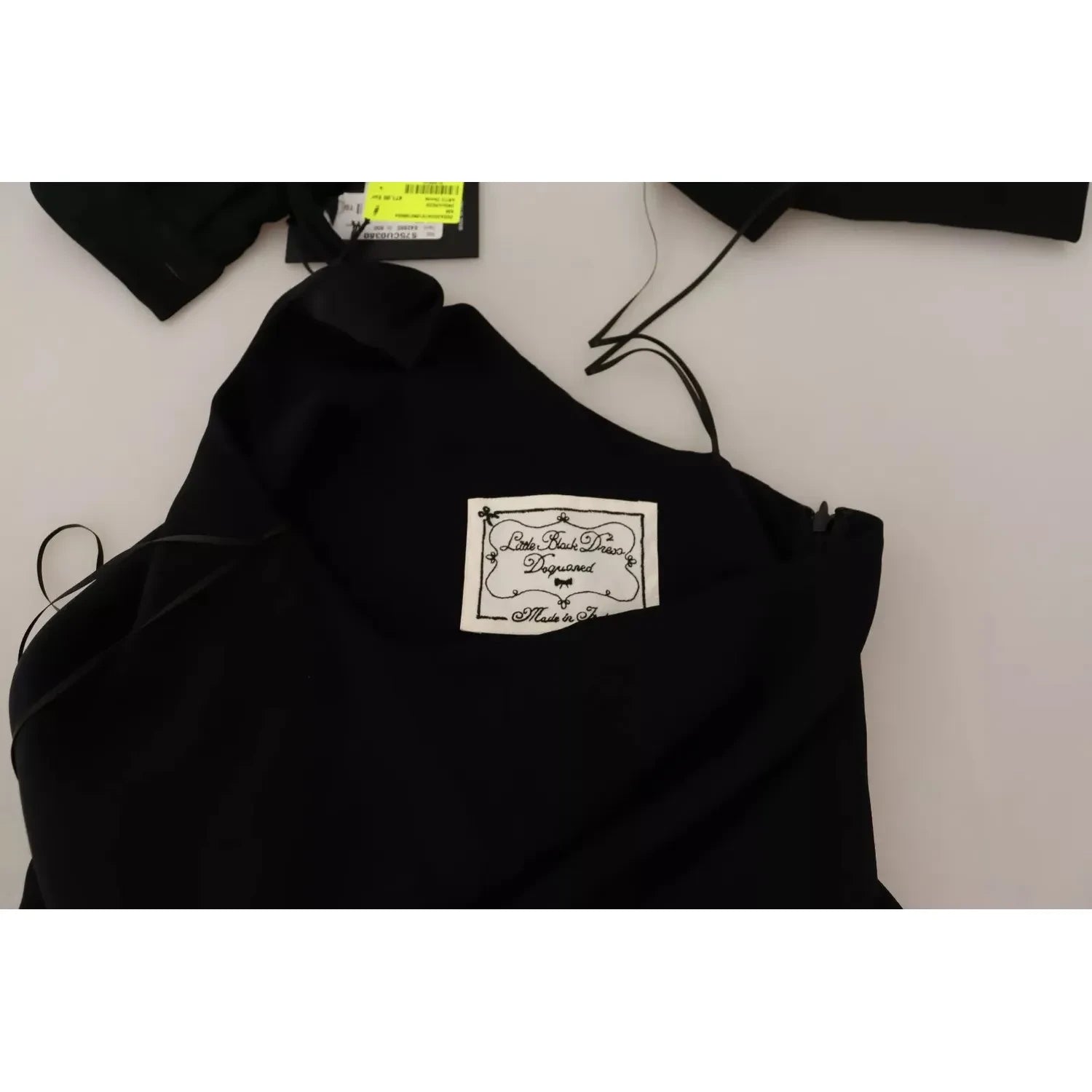 黑色长袖侧开衩及地长裙