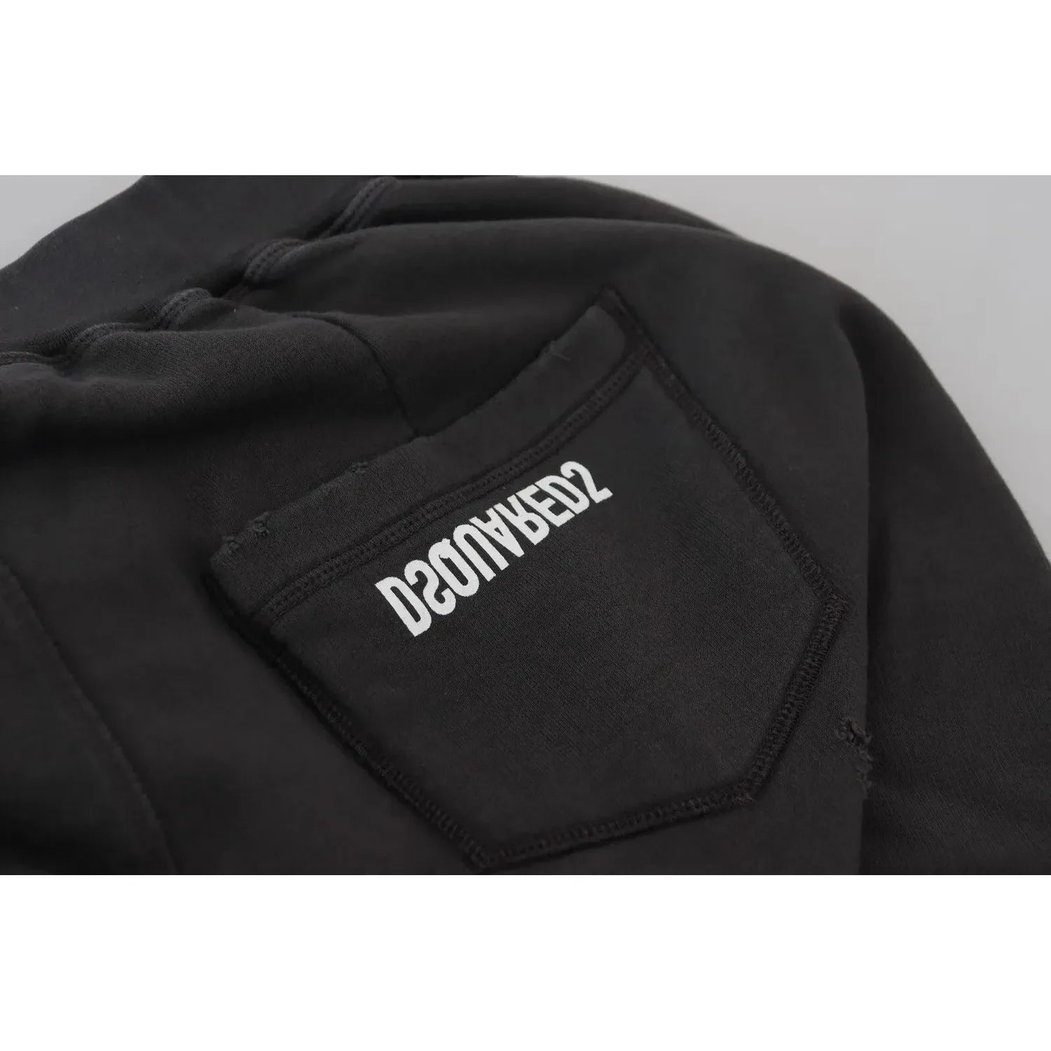 黑色棉质中腰破洞锥形短裤