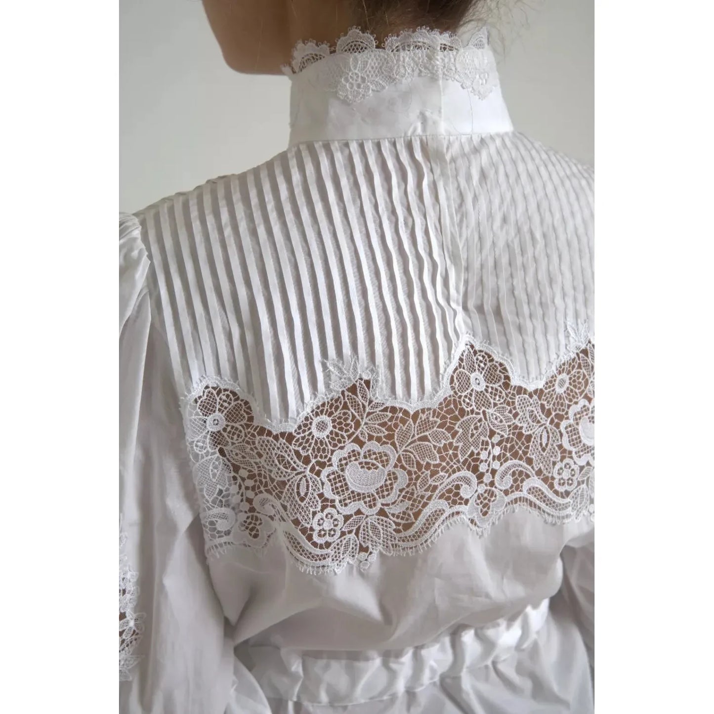 Dolce & Gabbana White Cotton Lace Trim Turtle Neck Top Blouse Dolce & Gabbana