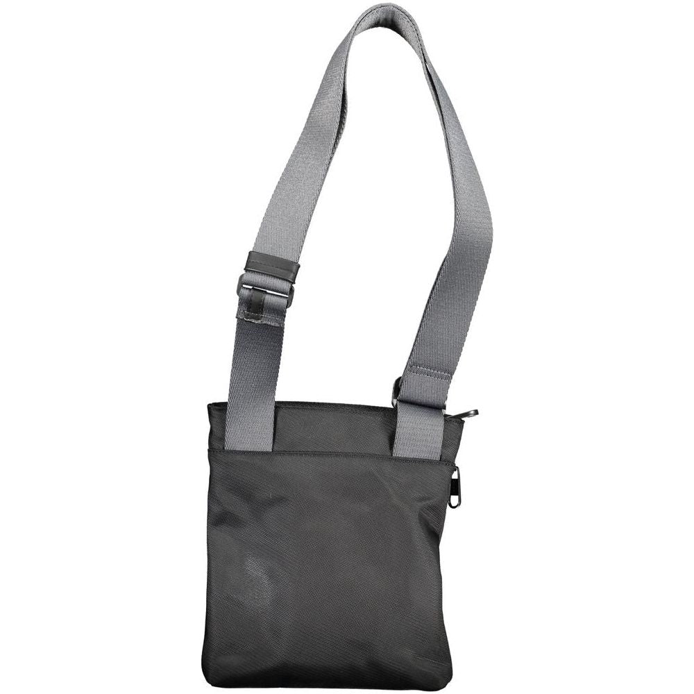 Front view with bag zipped and handles upright.