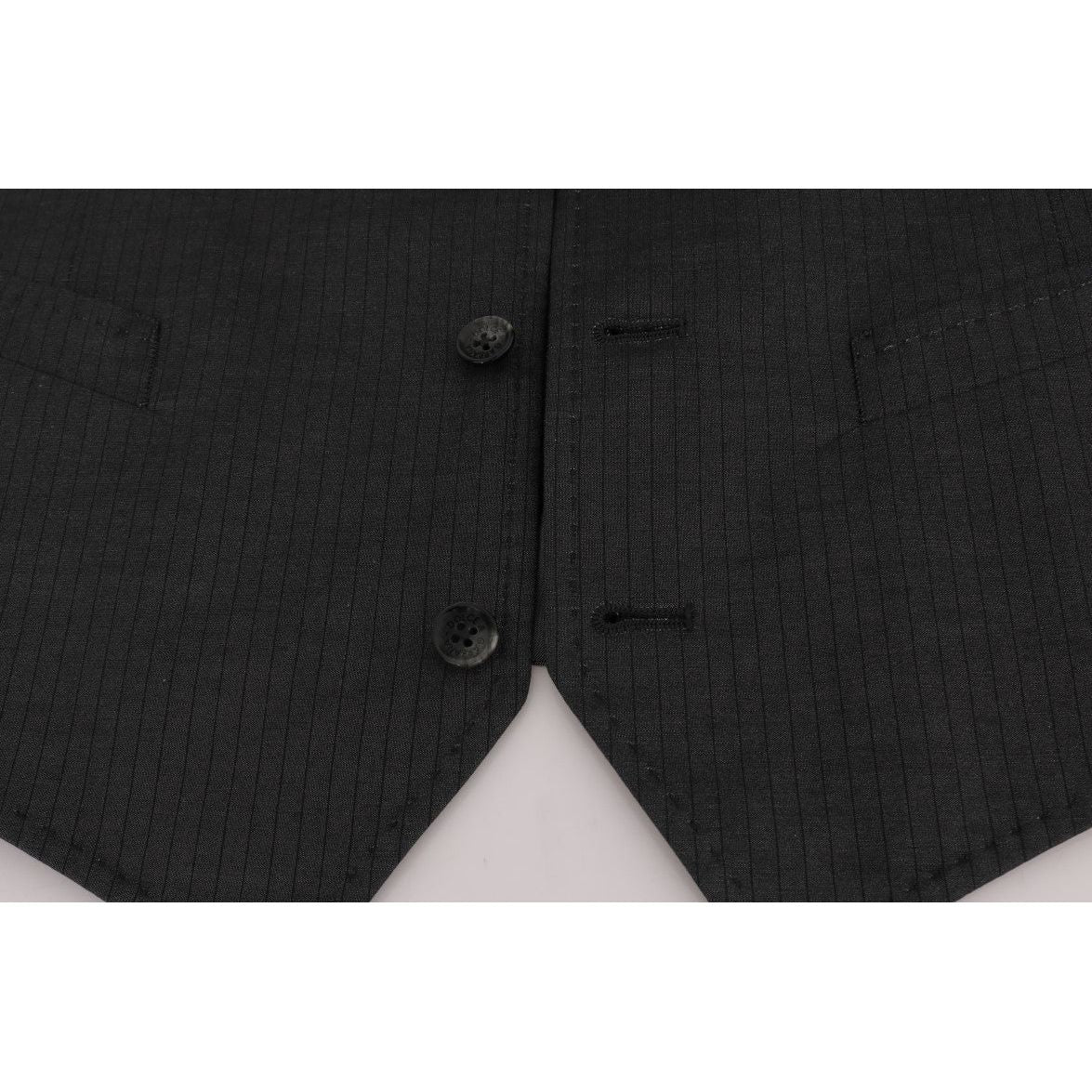 光滑灰色单排扣背心