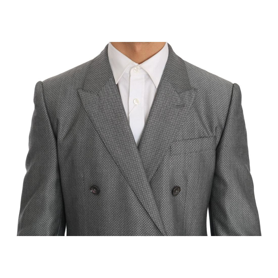 优雅的黑色双排扣西装