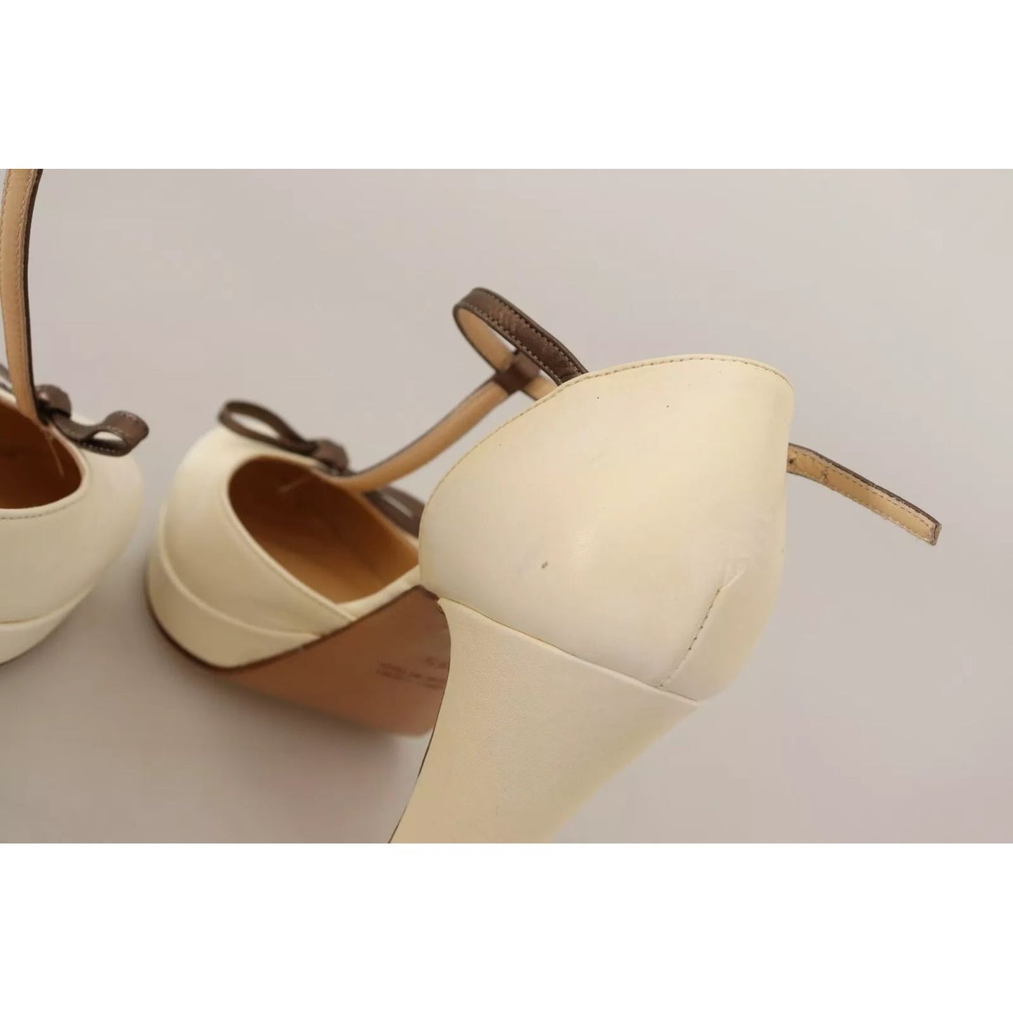 SERGIO LEVANTESI Off White Leather T-Strap Heels Sandals Shoes SERGIO LEVANTESI