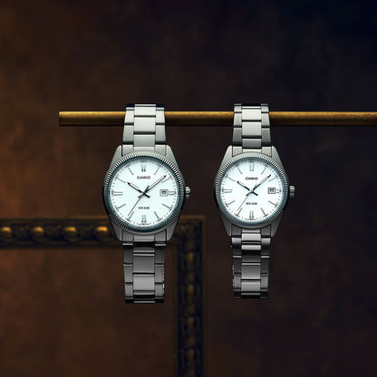 CASIO COLLECTION Mod. UNISEX DATE - WHITE - UNISEX