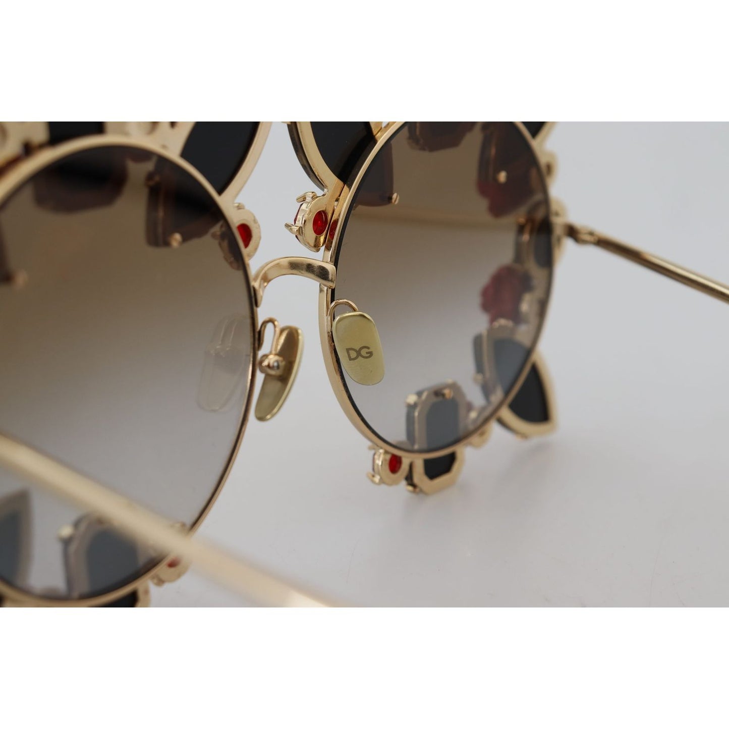 Elegant Round Rose-Embellished Sunglasses